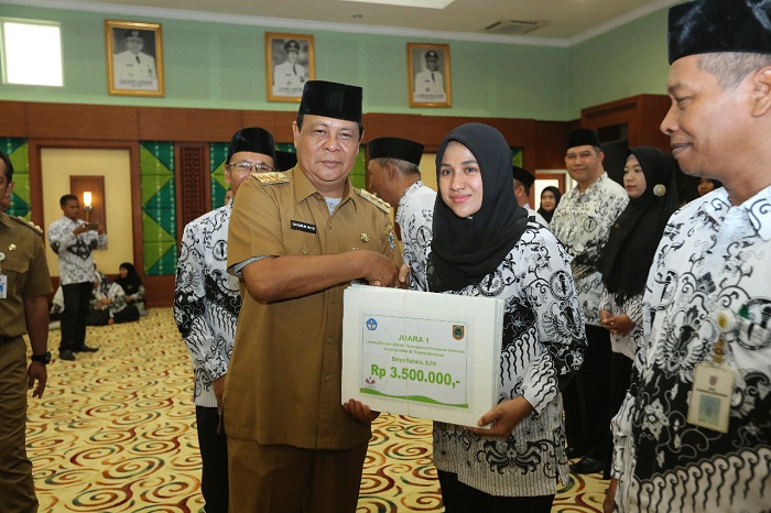 Kalselpedia : Ini Guru, Kepsek, Kepala Lab hingga Kepala Perpustakaan dan Pengawas berprestasi 2019