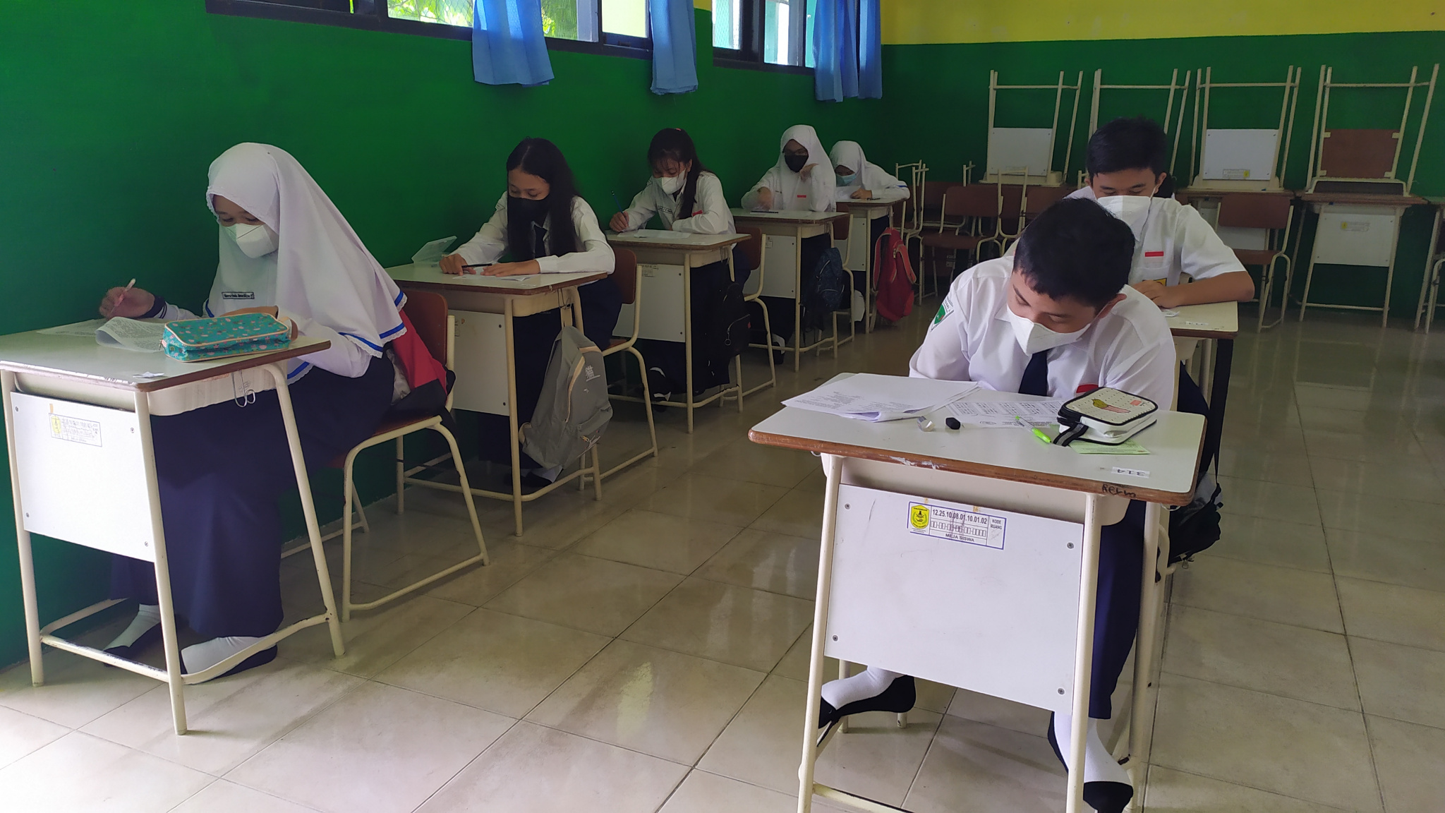 hari-pertama-pelaksanaan-penilaian-akhir-sekolah-pas-di-smpn-1-banjarmasin_1.jpg