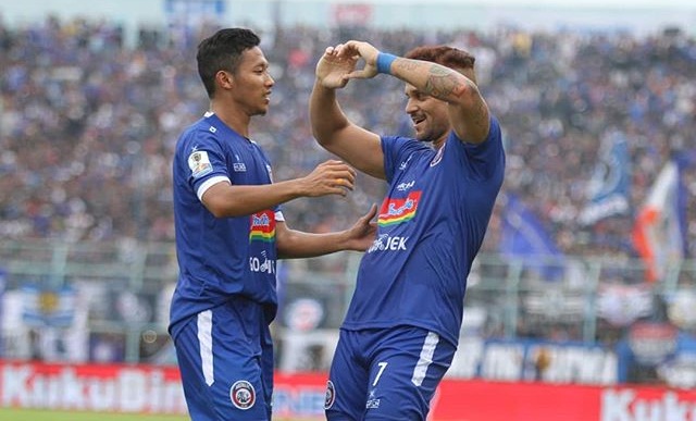 hasil-akhir-arema-fc-vs-persita-tangerang-4-1.jpg