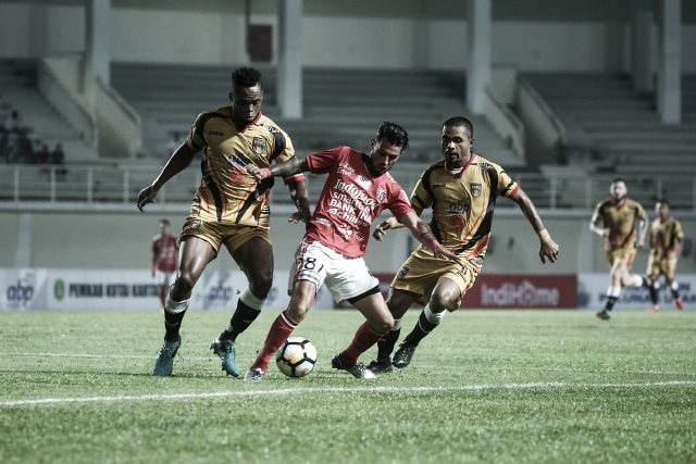 hasil-akhir-mitra-kukar-vs-bali-united_20180511_210453.jpg