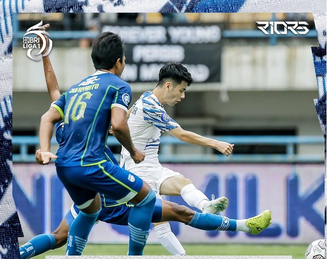 Klasemen Liga 1 Usai Laga Persib vs PSIS Laga Penuh Kontroversi, Maung Bandung Naik ke Papan Tengah