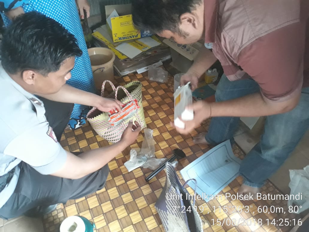 IRT di Batumandi ini Harus Berurusan dengan Polisi karena Ketahuan Jual Obat Keras