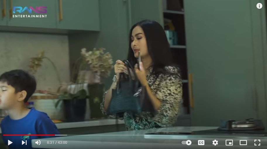 Amuk Iis Dahlia di Rumah Raffi Ahmad dan Nagita Kala Jenguk Rayyanza, Iis: Gak Ngehargain Gue