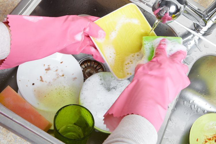 ilustrasi-cuci-piringshutterstock.jpg
