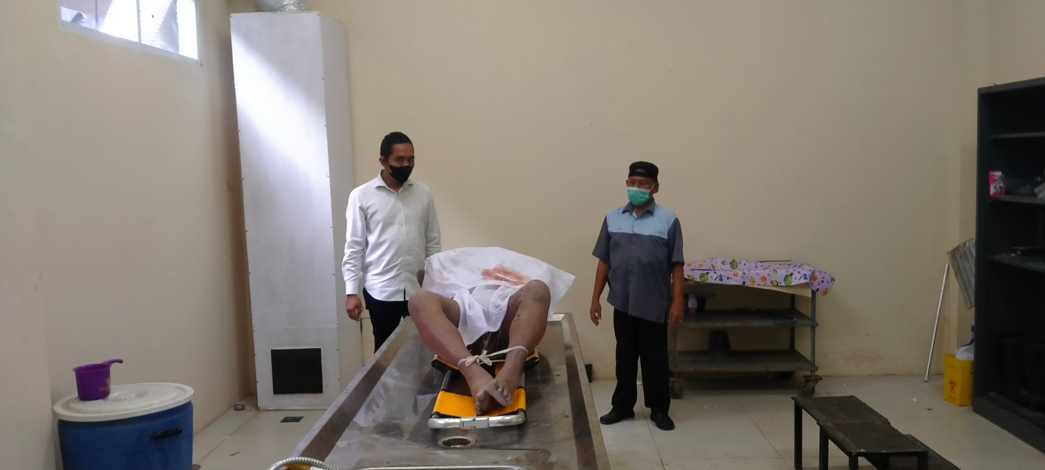 jasad-mr-x-saat-berada-di-kamar-jenazah-rsud-ulin-banjarmasin.jpg