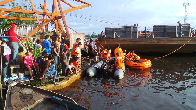 BREAKING NEWS : Seorang Ibu Pengendara Matic Diduga Hilang