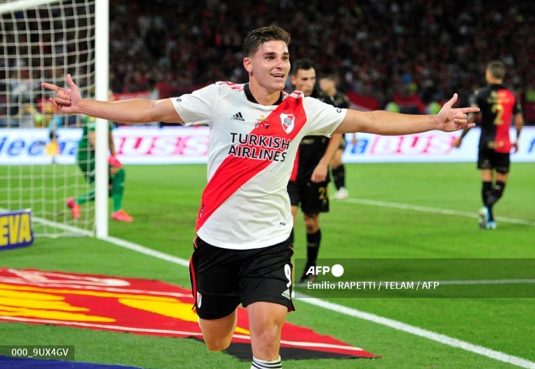 Man City Ungguli AC Milan, Inter Milan & Juventus Soal Striker Julian Alvarez dari River Plate