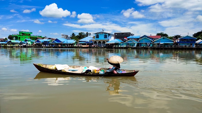 kampung-biru-yang-menjadi-salah-satu-destinasi-wisata-di-banjarmasin.jpg
