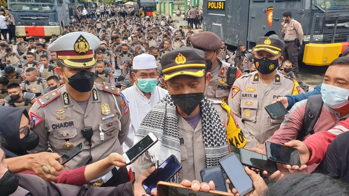 Aksi Berlangsung Damai, Kapolresta Banjarmasin Apresiasi Massa Pengunjuk Rasa Menag Yakut