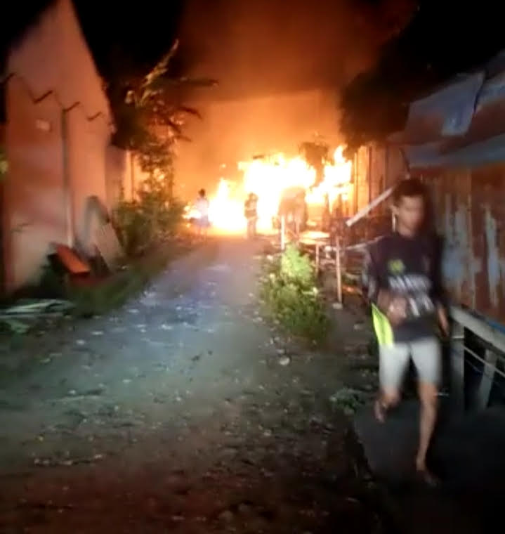 Kebakaran di Kalsel, Api di Rumah Kosong Gegerkan Warga Kutilang Banjarbaru