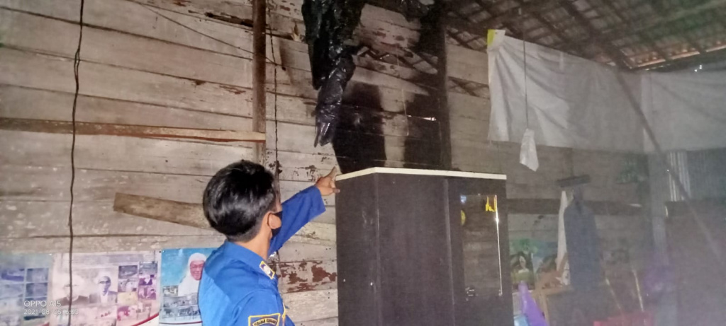kebakaran-kalsel-bedakan-tiga-pintu-milik-m-yusuf-di-jalan-sekumpul-martapura-asdfa.jpg
