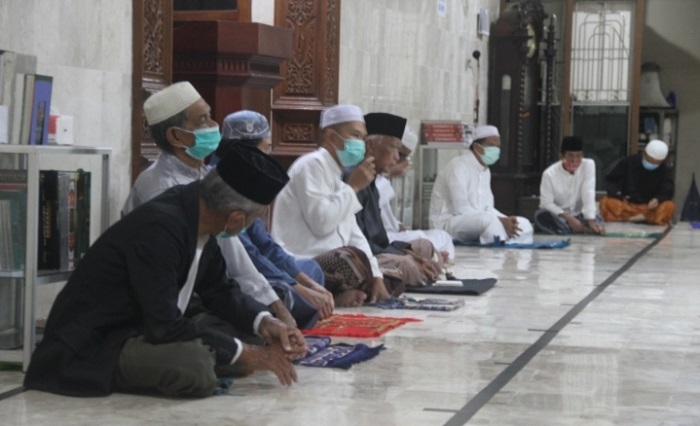 kegiatan-subuh-keliling-yang-dihadiri-wabup-hst.jpg