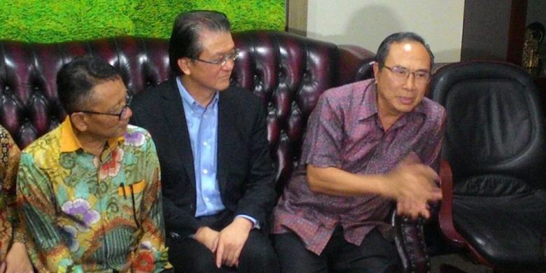ken-dwijugiasteadi-kiri-bos-grup-sinarmas-franky-widjaja_20160930_202759.jpg