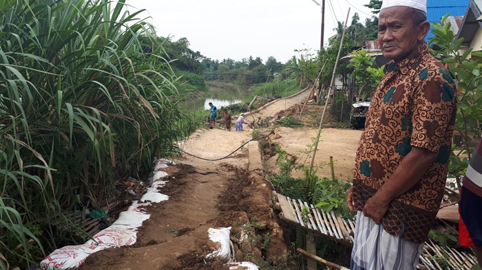 Ini Pedapat Kadis PUPR Tabalong Mengenai Longsor di Desa Hapalah Banua Lawas