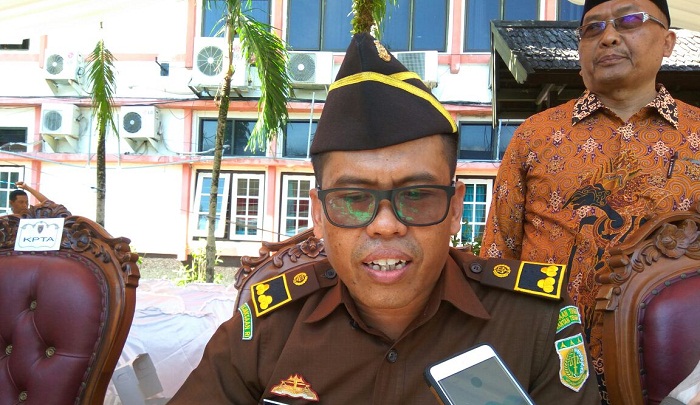Kasus Dugaan Pungutan Liar Kepsek SMAN-1 Palangkaraya Akhirnya Masuk Meja Hijau