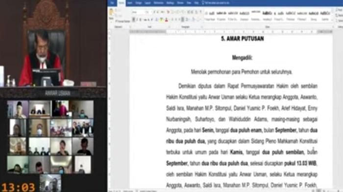 ketua-Mk-Anwar-Usman-bacakan-putusan-gugatan-pemindahan-ibu-kota-kalsel-29092022.jpg