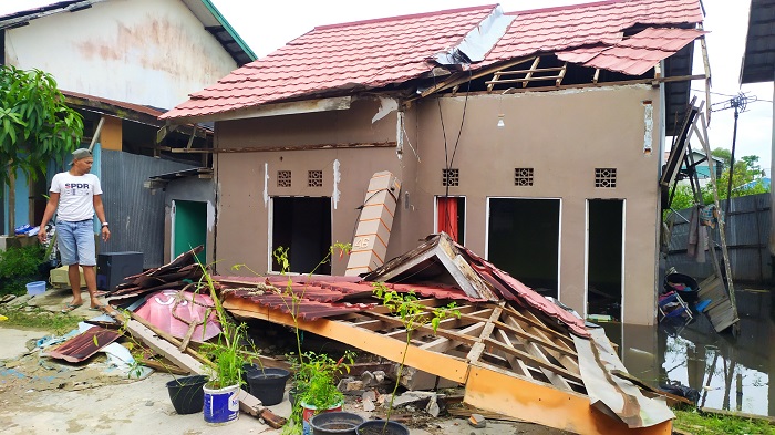 Rumah Ambles di Kertakhanyar Kabupaten Banjar, Tetangga Dengar Suara Orang Tercebur