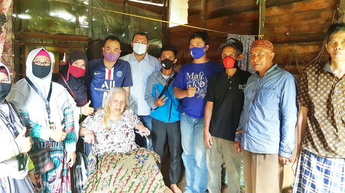 Korban Kebakaran Cempaka Banjarbaru Dapat Sembako dan Kursi Roda