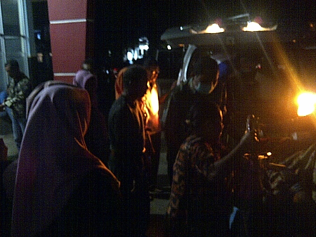 Warga Temukan Perempuan Muda Tergeletak di Tengah Jalan, Ada Luka-luka di Punggung