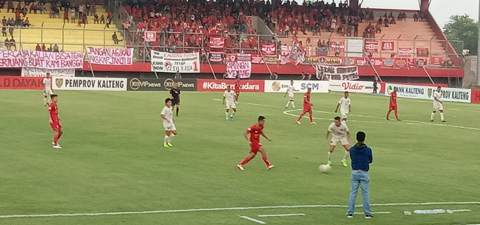 laga-liga-1-kalteng-putra-vs-persela-lamongan-digelar-di-stadion-tuah-pahoe-palangkaraya.jpg