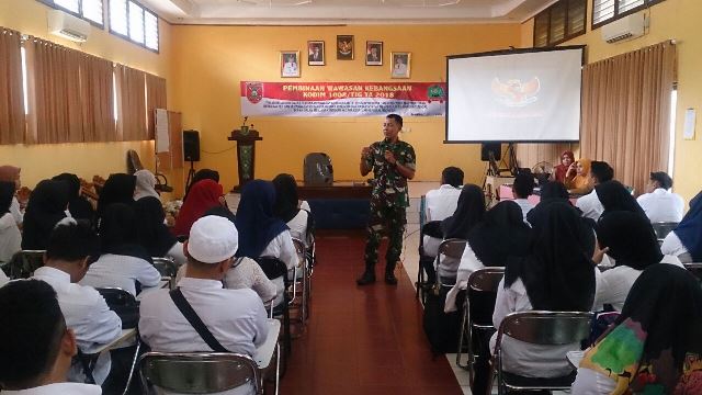 latihan-untuk-generasi-muda-oleh-kodim-tanjung_20180522_163710.jpg