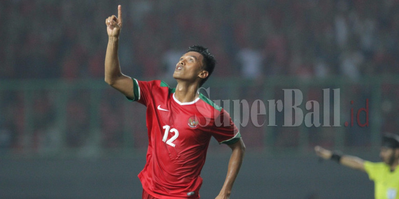 lerby-eliandry-menjadi-pencetak-gol-pertama-timnas-indonesia-ke-gawang-kamboja_20171005_060513.jpg