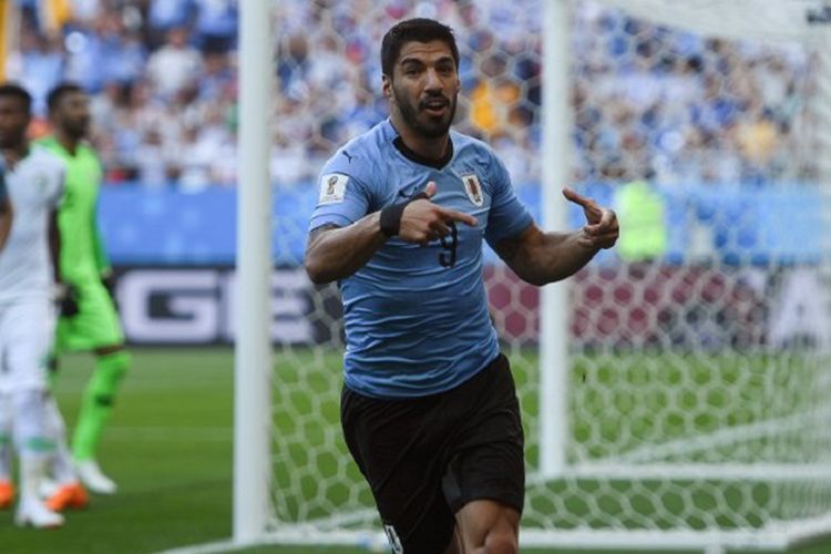 luis-suarez-merayakan-golnya_20180621_135005.jpg