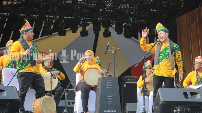 Bawakan Madihin Garapan Baru di Istora Senayan Jakarta, Tantangan yang Dirasakan Pentolan JT Junior