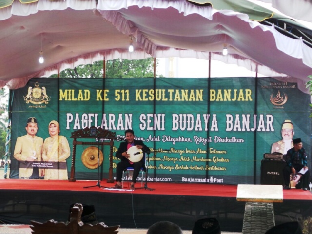 madihin-sultan-banjar_20151027_172436.jpg