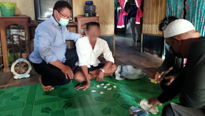 Narkoba Kalsel : Mantan Kades di Martapura Barat Ditangkap Polisi, Simpan 80 Butir Carnophen