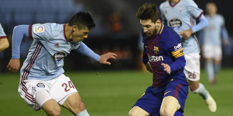 megabintang-fc-barcelona-lionel-messi-kanan-berduel-dengan-bek-celta-vigo_20180421_075852.jpg
