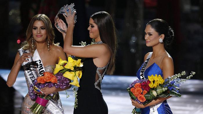Waduh! Host Miss Universe Dikabarkan Minum-minum dan Berjudi Sebelum Acara - miss-philippines-pia-wurtzbach_20151221_171646.jpg