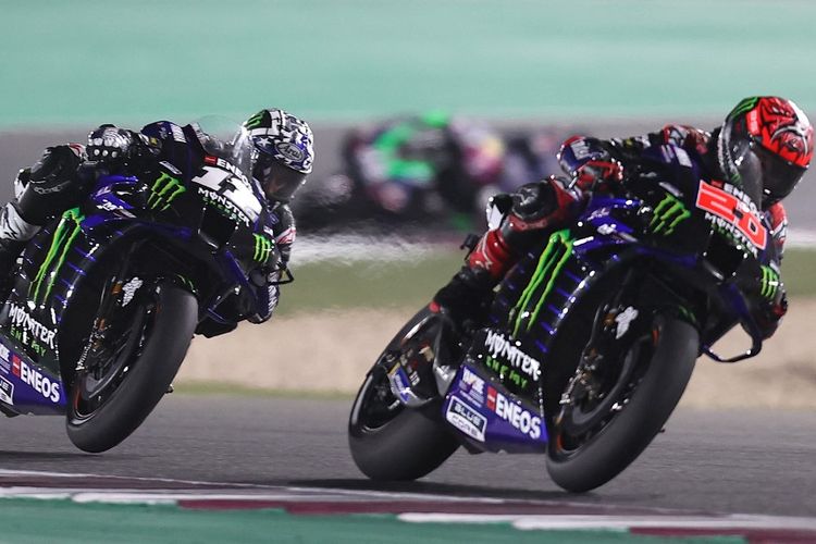 monster-energy-yamaha-maverick-vinales-dan-fabio-quartararo.jpg