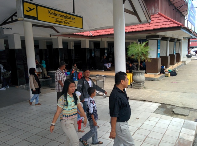 mudik-bandara_20150627_201747.jpg