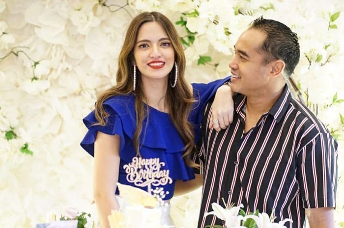 nia-ramadhani-dan-ardi-bakrie-8777.jpg