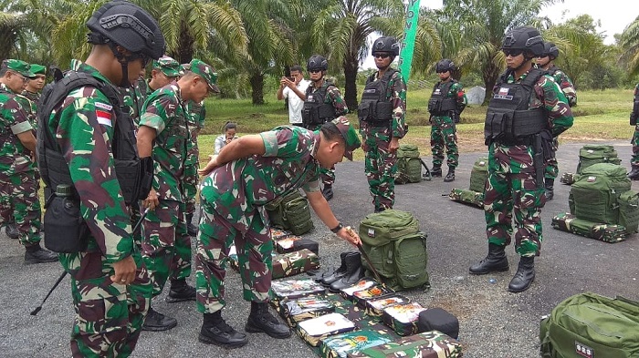 pangdam-vimulawarman-mayjen-tni-subiyanto-cek-kesiapan-prajurit-bataliyon-infanteri-623bwu.jpg