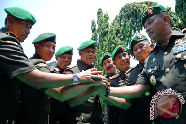 pangkostrad-mayjen-tni-mulyono_20150713_135204.jpg