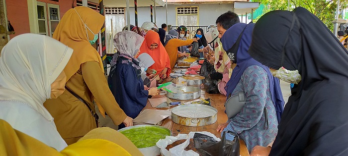 pedagang-kuliner-di-barabai.jpg