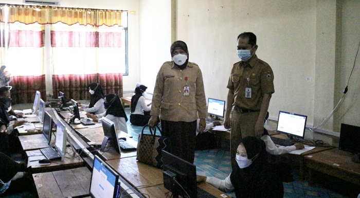 pelaksanaan-seleksi-kompetensi-pppk-guru-di-sman-1-rantau.jpg