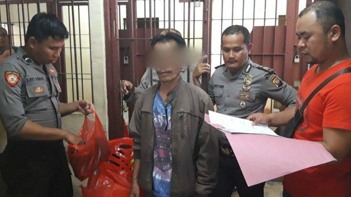 pelaku-penggelapan-uang-koperasi-gagas-batuah-sd-45.jpg