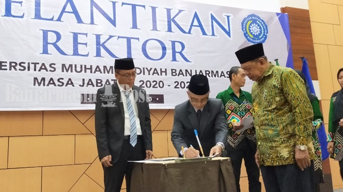 pelantikan-rektor-universitas-muhammadiyah-banjarmasin.jpg