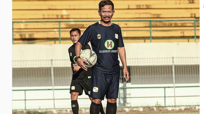 pelatih-barito-putera-djadjang-nurdjaman-djanur_wm.jpg