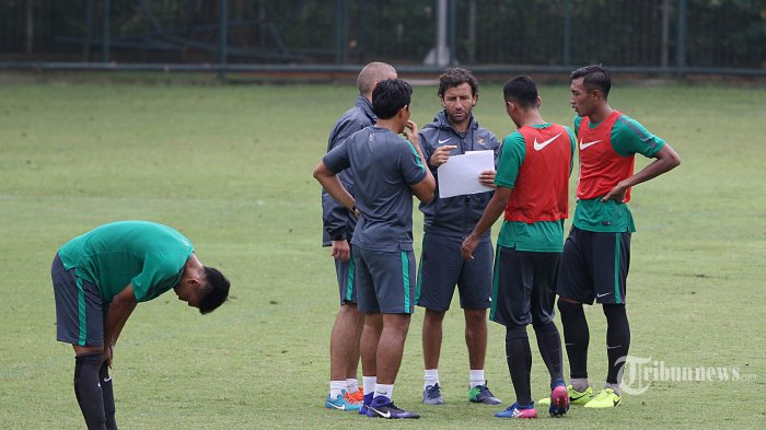 pelatih-timnas-indonesia-luis-milla_20170330_054054.jpg