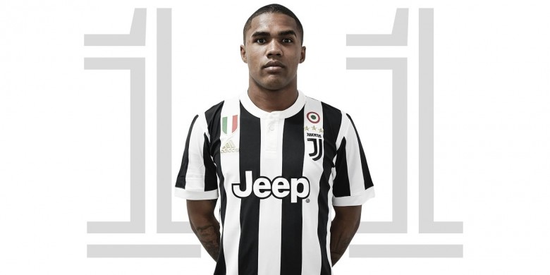 pemain-sayap-berusia-26-tahun-douglas-costa-resmi-berseragam-juventus_20170718_072838.jpg