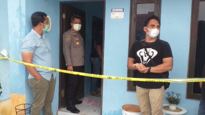 pembunuhan-di-kalsel-polisi-di-lokasi-temuan-mayat-jalan-abadi-iii-landasan-ulin-03082021.jpg