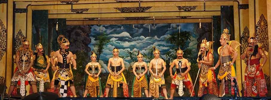 pementasan-wayang-orang-sriwedari-solo_20161207_091428.jpg