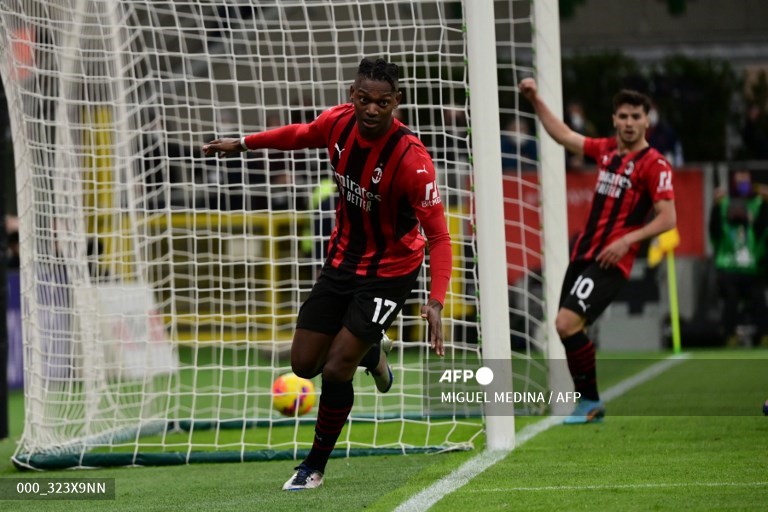 banjarmasin/penyerang-ac-milan-asal-portugal-rafael-leao-merayakan-gol.jpg
