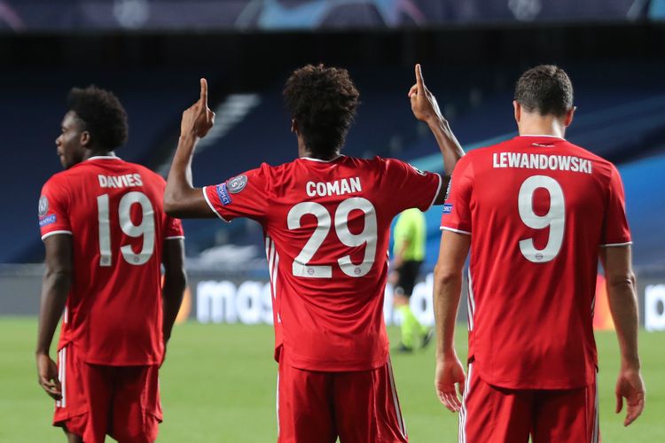 penyerang-bayern-muenchen-kingsley-coman-tengah-mencetak-gol-pembuka.jpg
