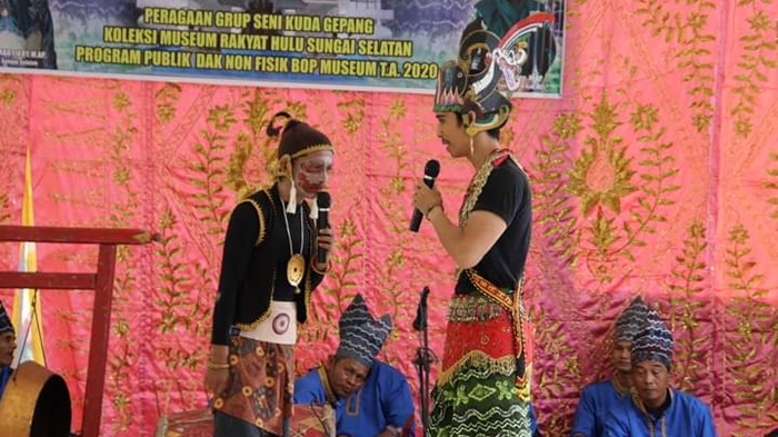 pertunjukan-wayang-orang-kabupaten-hss-kalsel-rabu-1282020.jpg