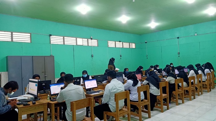 peserta-seleksi-pppk-di-smkn-2-marabahan.jpg